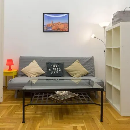 Apartament Cityscape Budget Museum